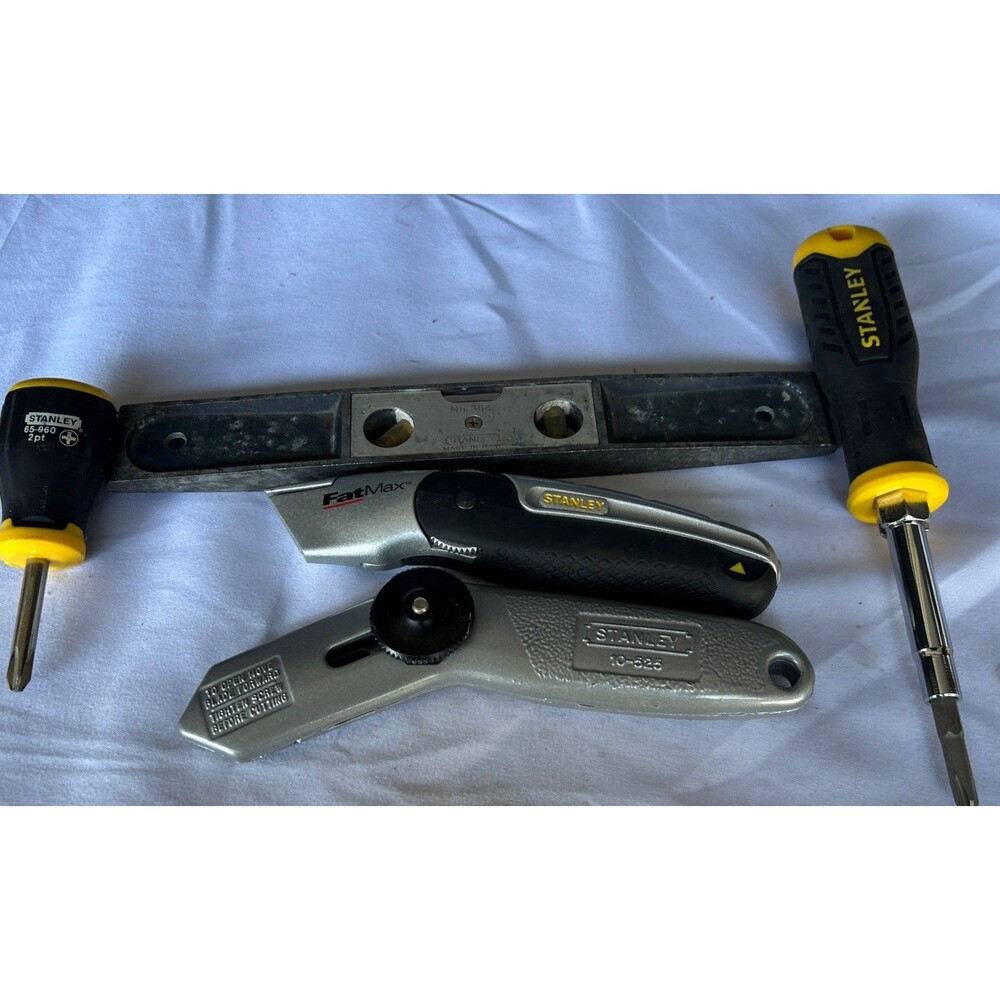 Stanley Assorted Tools- Level, Phillips Screwdriver, Multi-tip Screwdriver Etc - Picture 1 of 5
